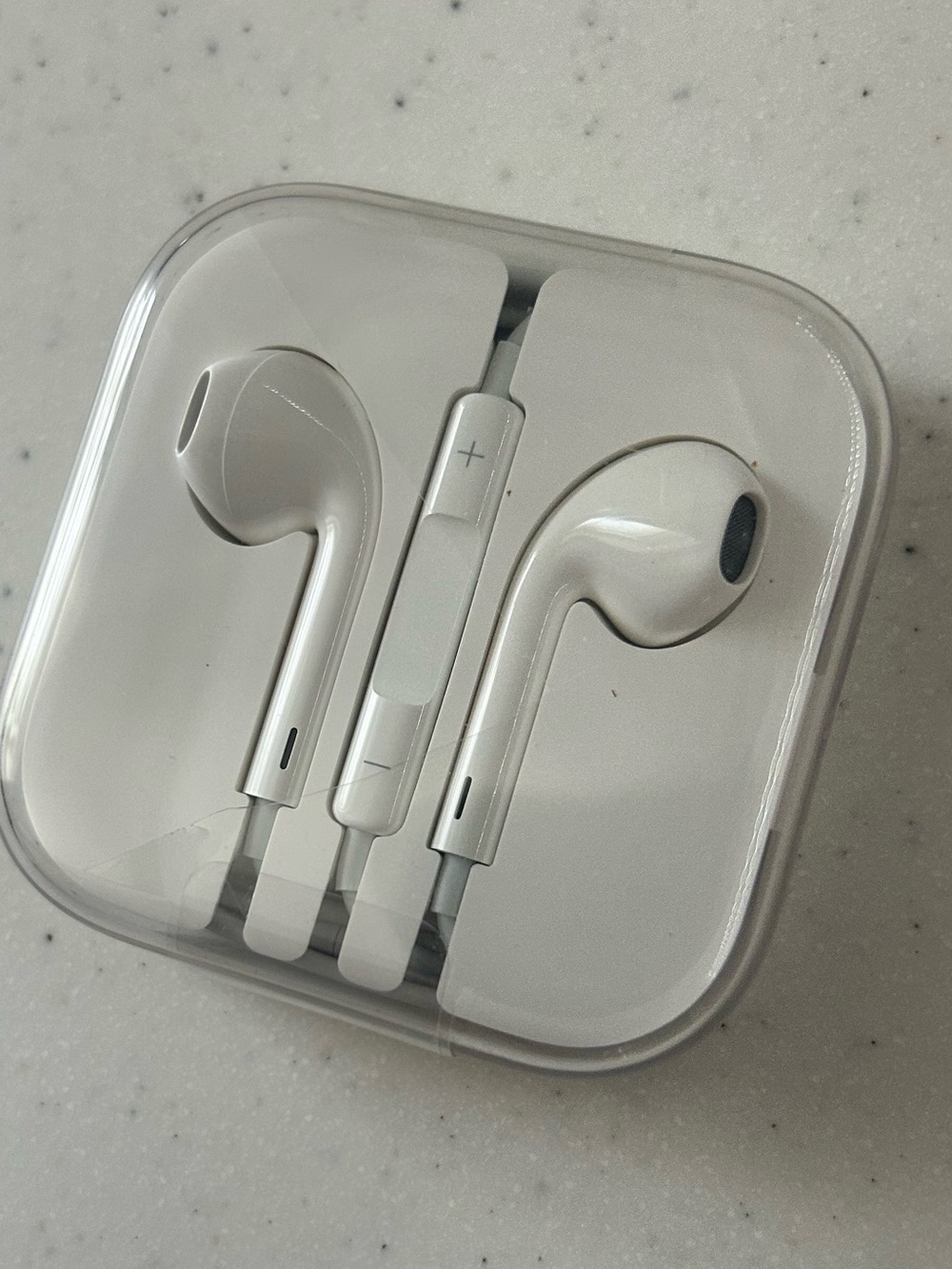 Apple White Wired Earbuds in Protective Case never been used